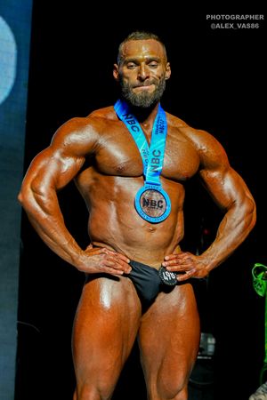 CLASSIC PHYSIQUE +178